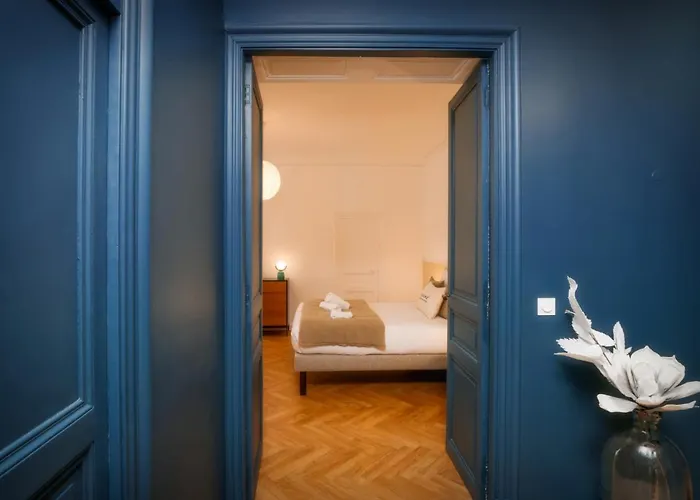 La Pittoresque 2 Apartment