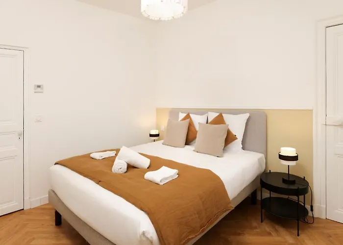 La Pittoresque 2 * Carcassonne